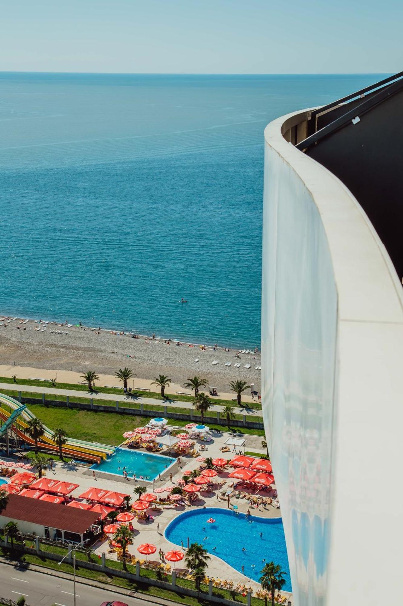 The Blue Perl 3 Apartment Batumi Exterior photo